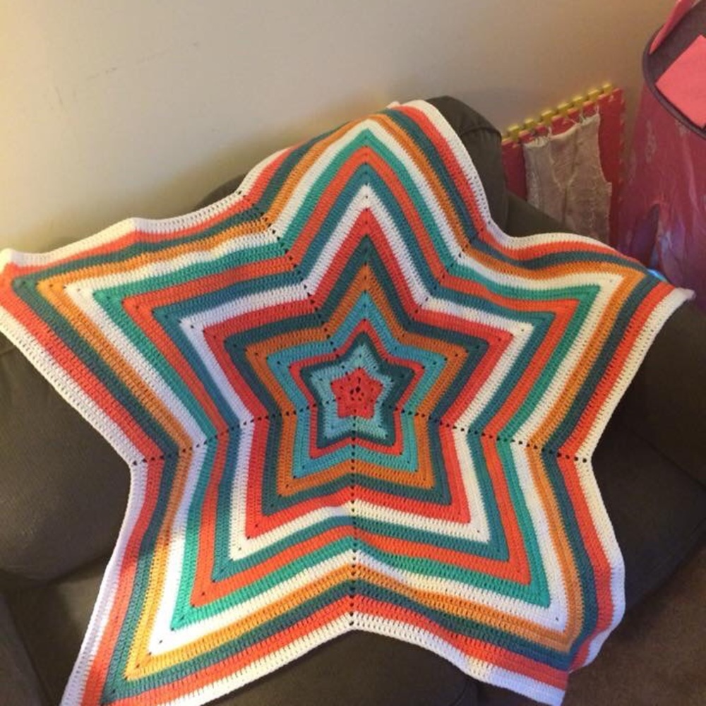 ⭐️HANDCRAFTED CROCHET STAR BLANKET⭐️